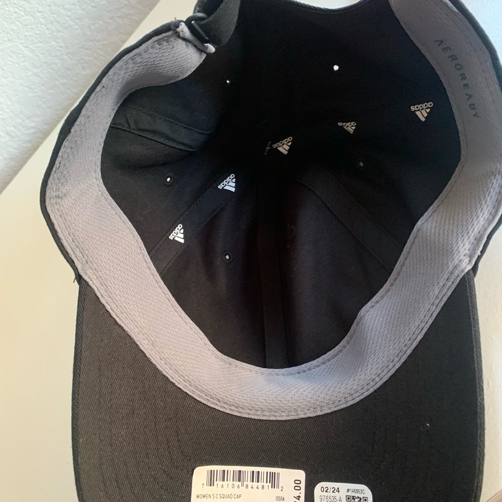 Adidas Black and White Classic cap - Picture 5 of 7